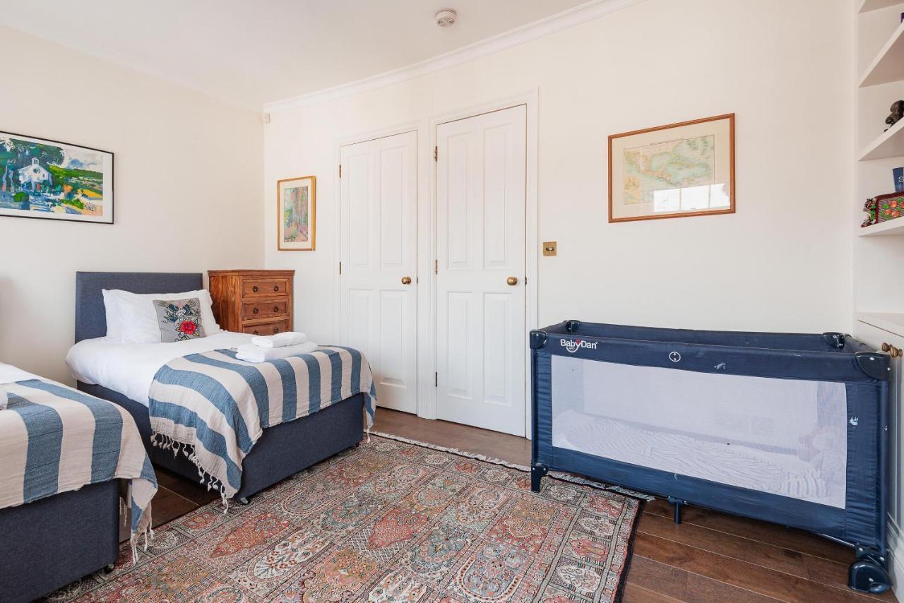 Charming Pimlico Home Close To The River Thames By Underthedoormat Лондон Экстерьер фото